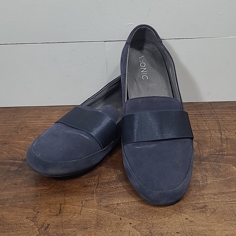 Vionic Loafer Women's sz 9.5 Chill Bridget Navy Blue Suede Slip On Flat